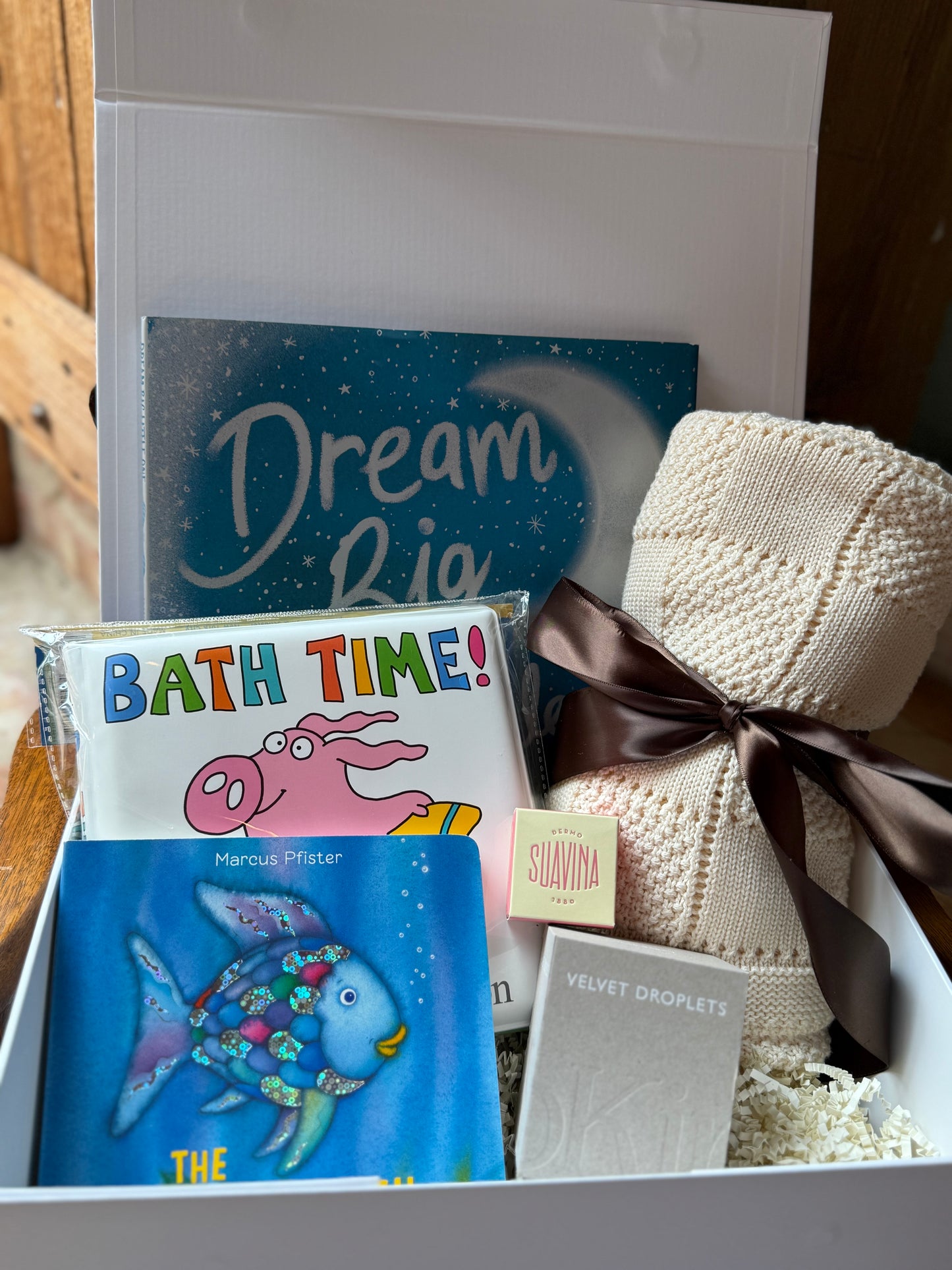 Newborn Gift Box - Large