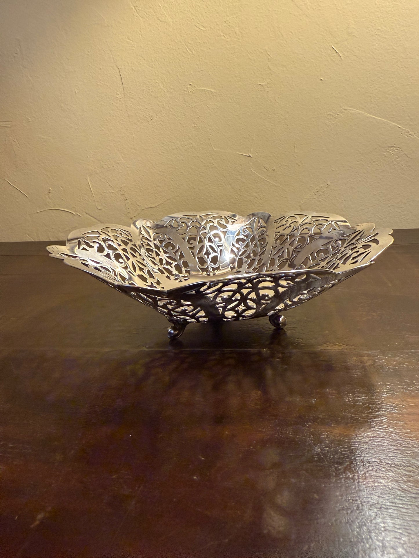 Vintage Lovelace Dish - Version I
