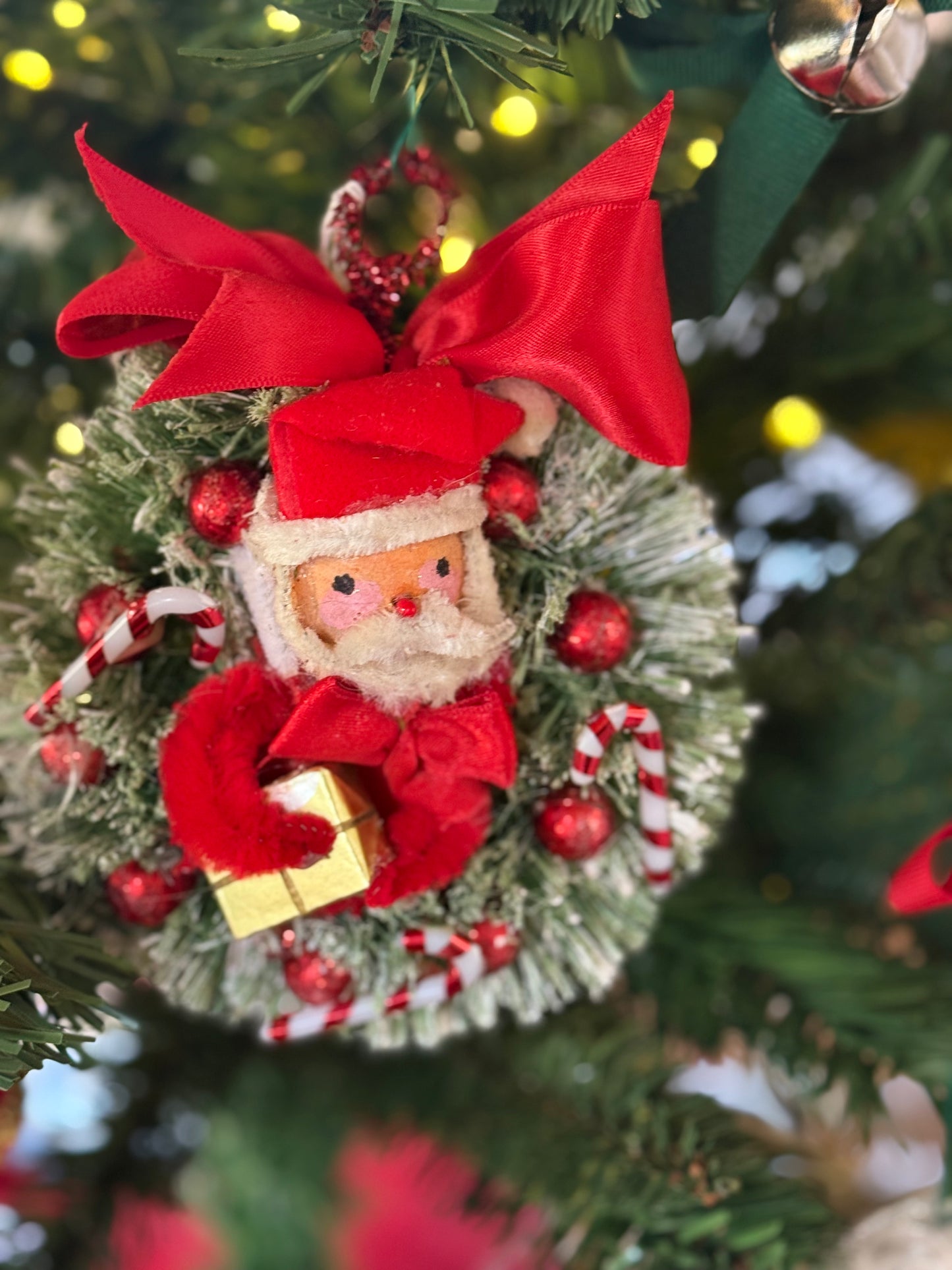 Vintage Santa Wreath Ornament