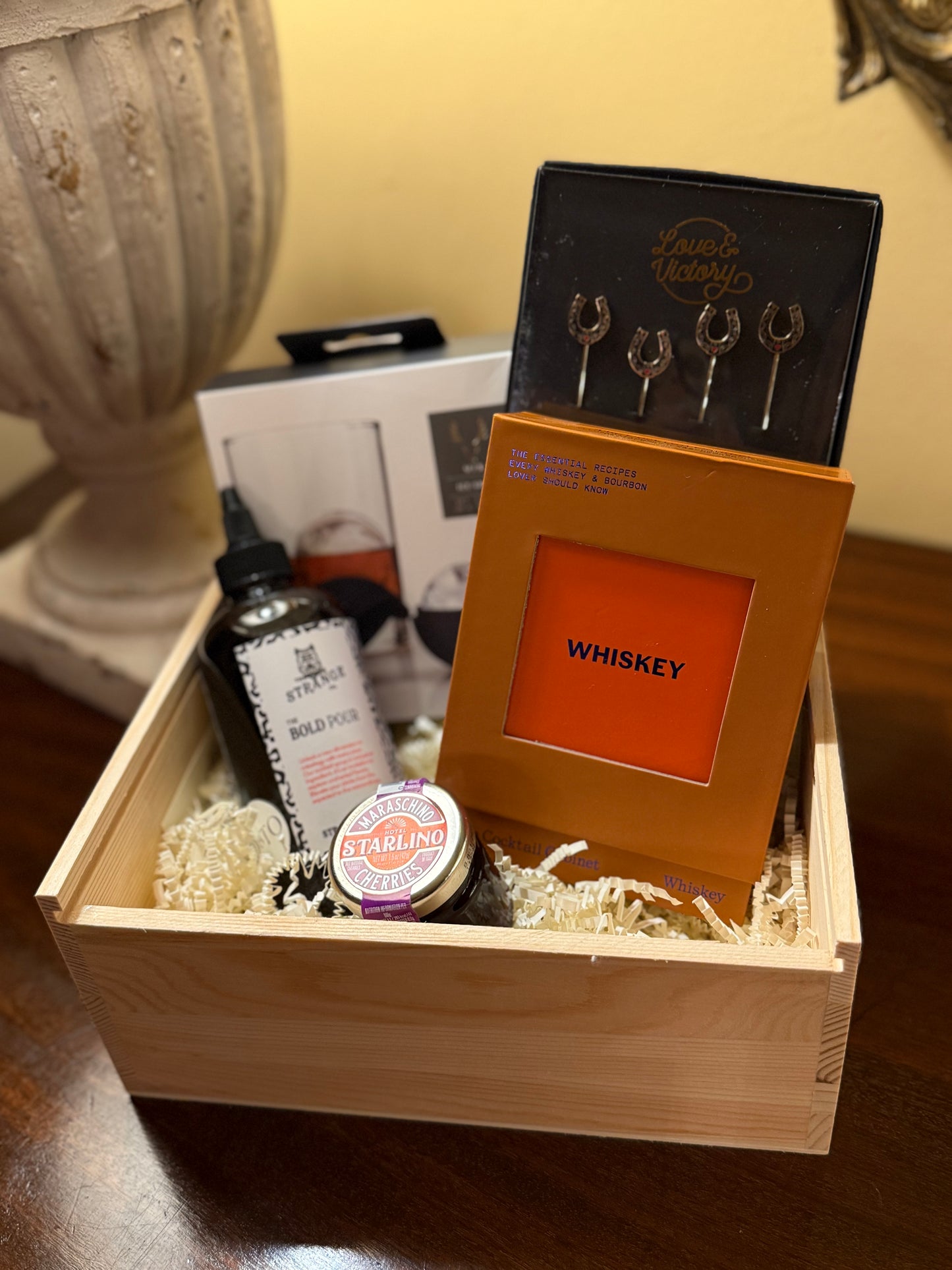 Whiskey Lover | Semi-Custom Bar Box