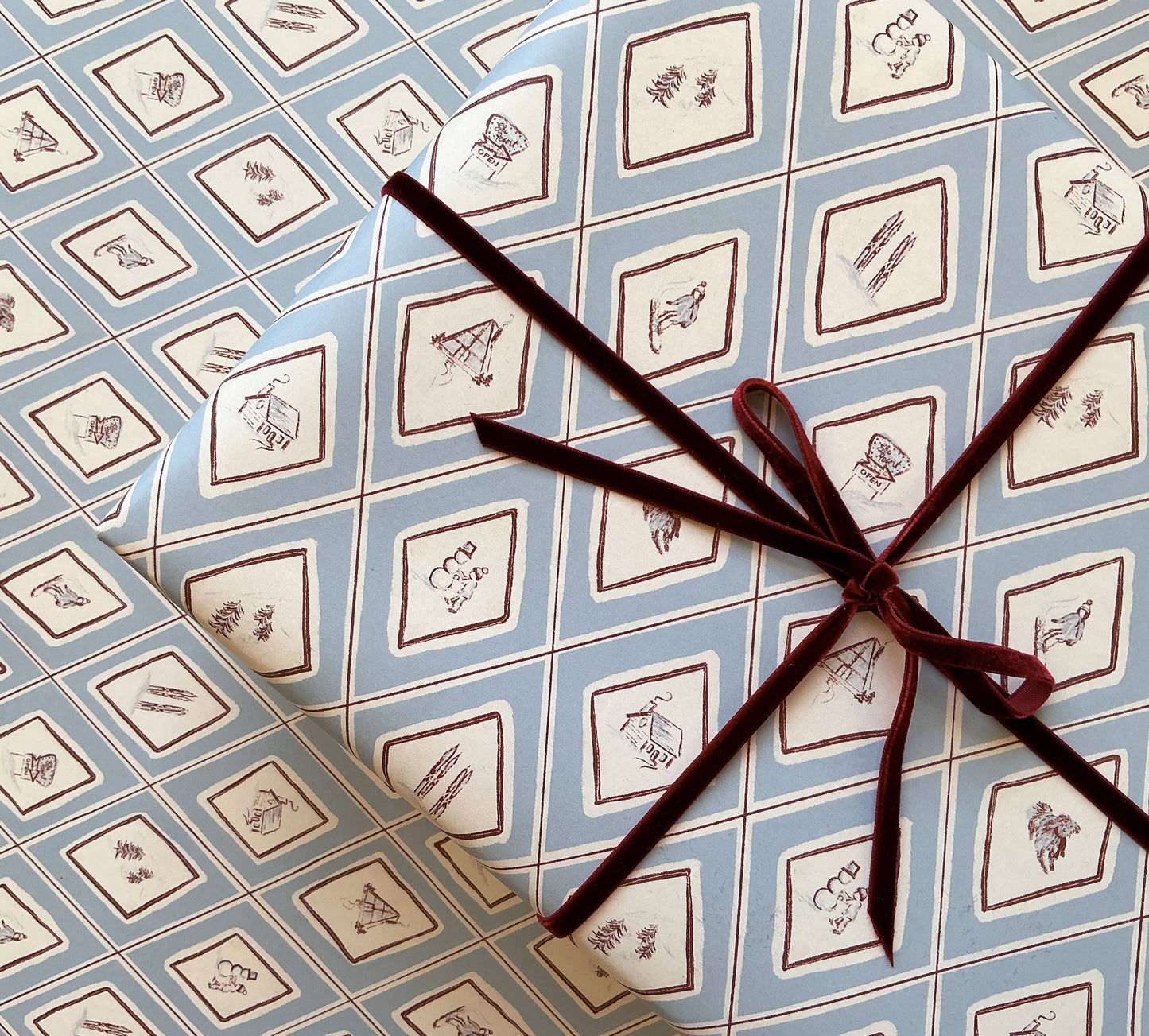Apres Argyle Gift Wrap