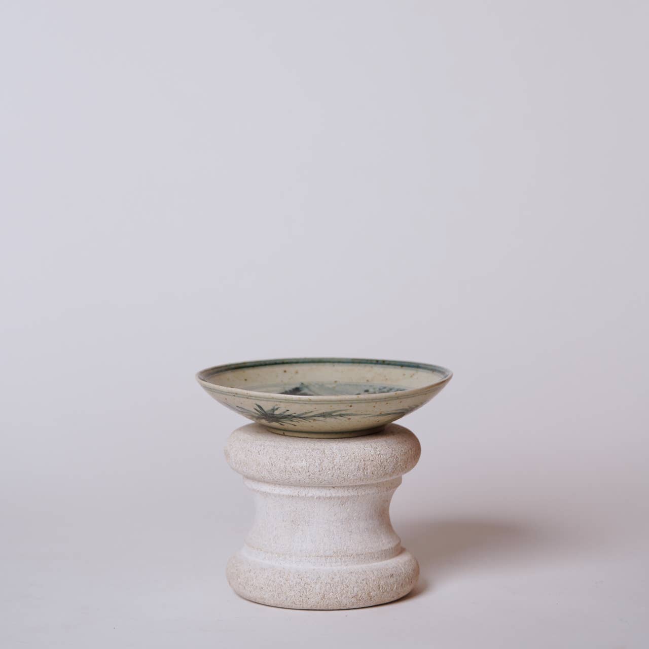 Small Blue and White Porcelain Dancing Crane Dish