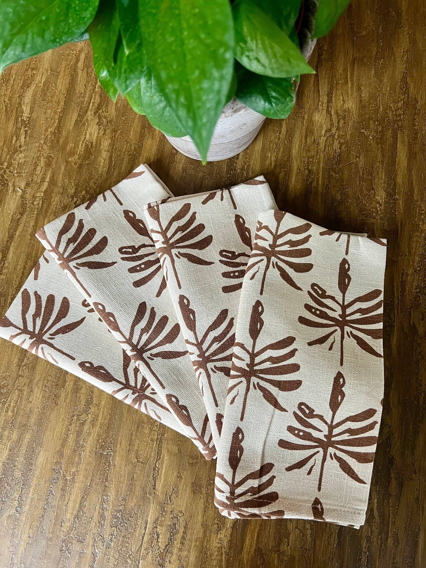 Set of Dragonfly Lures Napkins in Walnut Brown