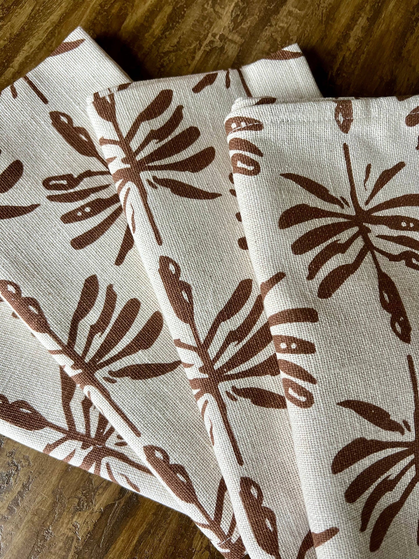 Set of Dragonfly Lures Napkins in Walnut Brown