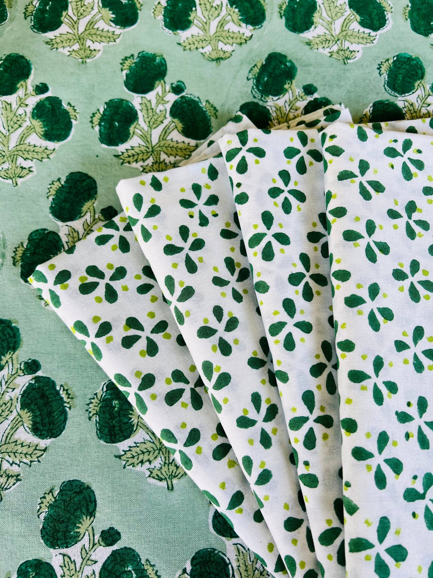 Set of Petals Napkins in Green